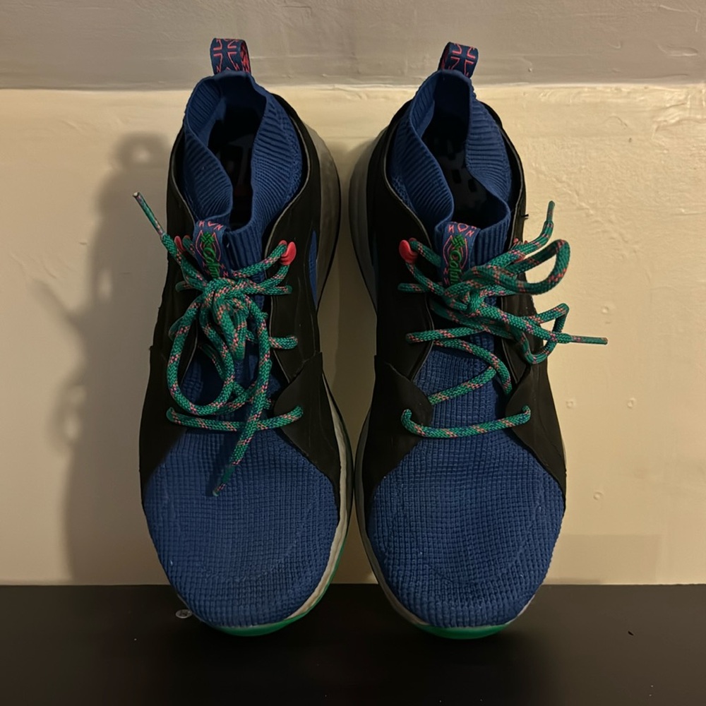 Columbia Outdry Hiking Shoes, size 8.5